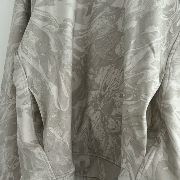 Lululemon hoodie in the colour beige size S - Picture 3 of 7